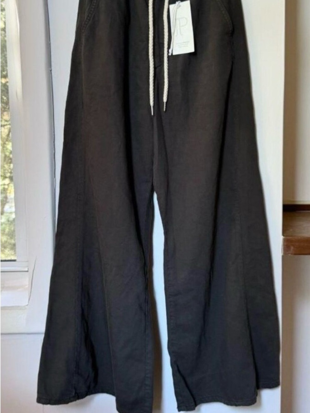 Pilcro Anthropologie XS wide leg palazzo pants charcoal color. Washed, not worn - Picture 6 of 13